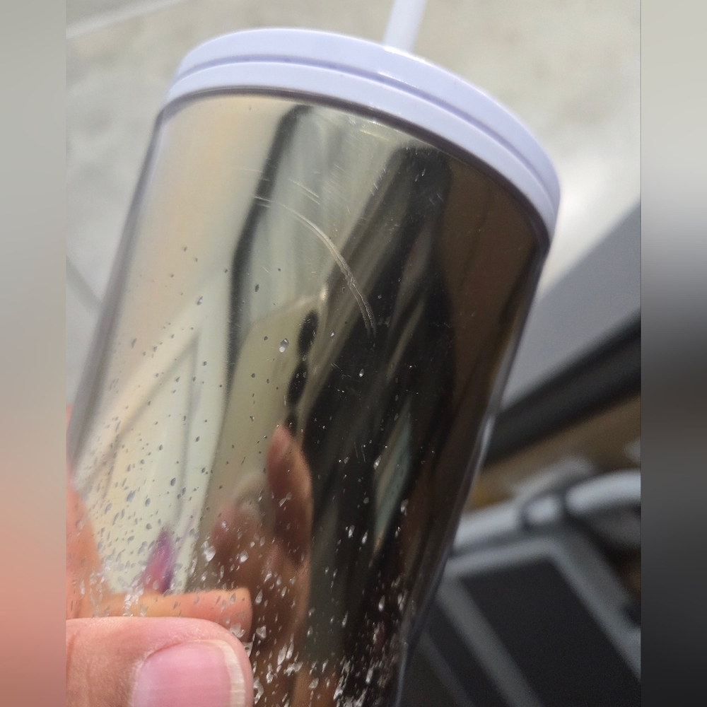 2019 Holiday 24oz Starbucks tumbler - Picture 11 of 11